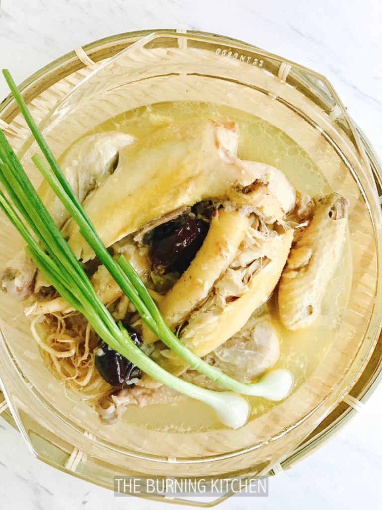 Korea Ginseng Chicken Soup (Sangyetang)