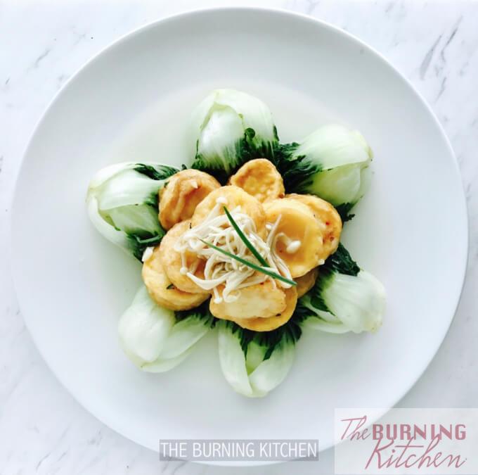 Egg Tofu with Nai Bai (Milk Cabbage): Here's another fun way to eat egg tofu. After frying the egg tofu until golden brown, pile on top of a bed of milk cabbage and top with delicious enoki mushrooms - all in just 30 minutes!